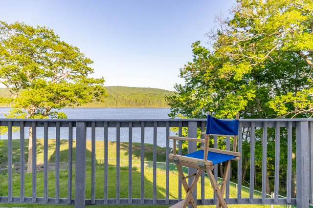 $629,900 | 985 North North Main Street, Winterport, ME 04496