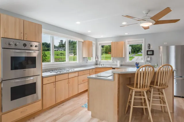 $629,900 | 985 North North Main Street, Winterport, ME 04496