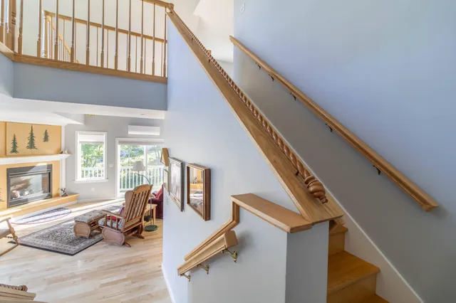 $629,900 | 985 North North Main Street, Winterport, ME 04496