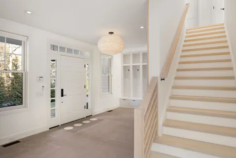 $5,495,000 | 41 Montauk Avenue, Sag Harbor, NY 11963