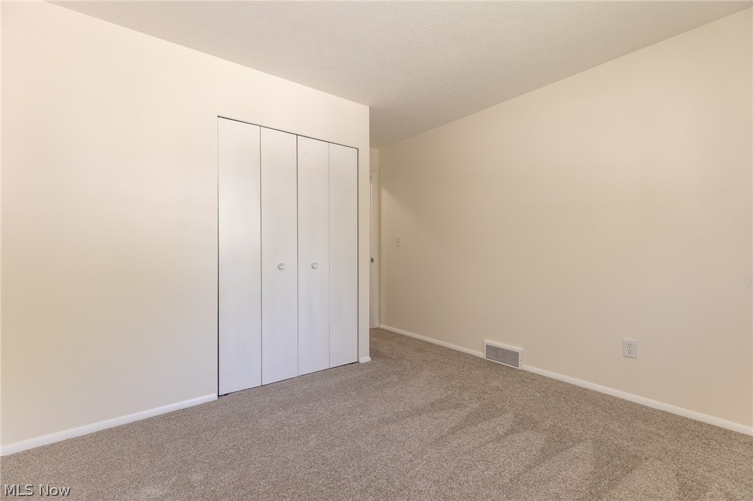 5258 Main Avenue North Ridgeville, OH 44039 - Photo 26 of 34