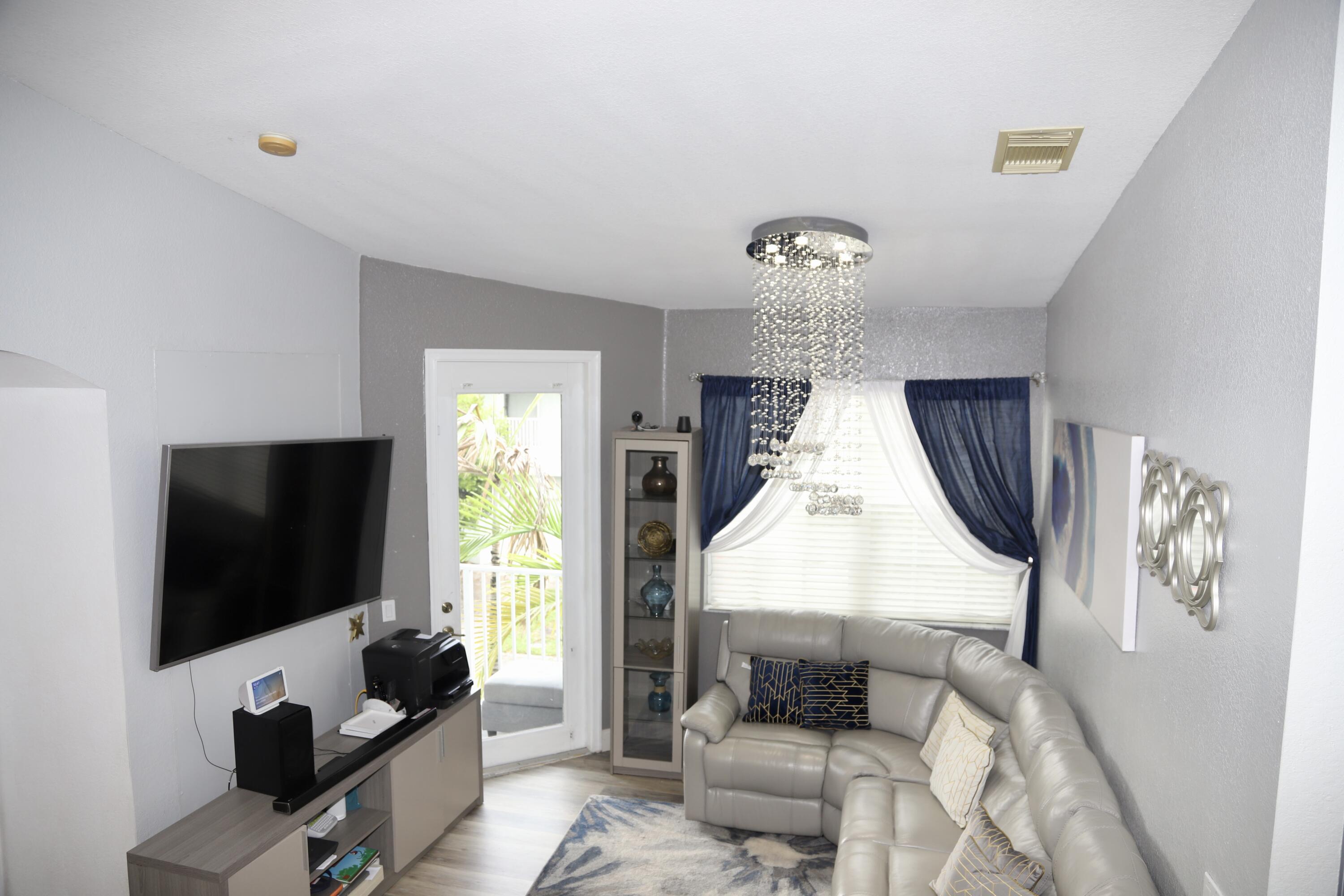 3145 Laurel Ridge Circle Riviera Beach, FL 33404 - Photo 16 of 53 IMG_8908