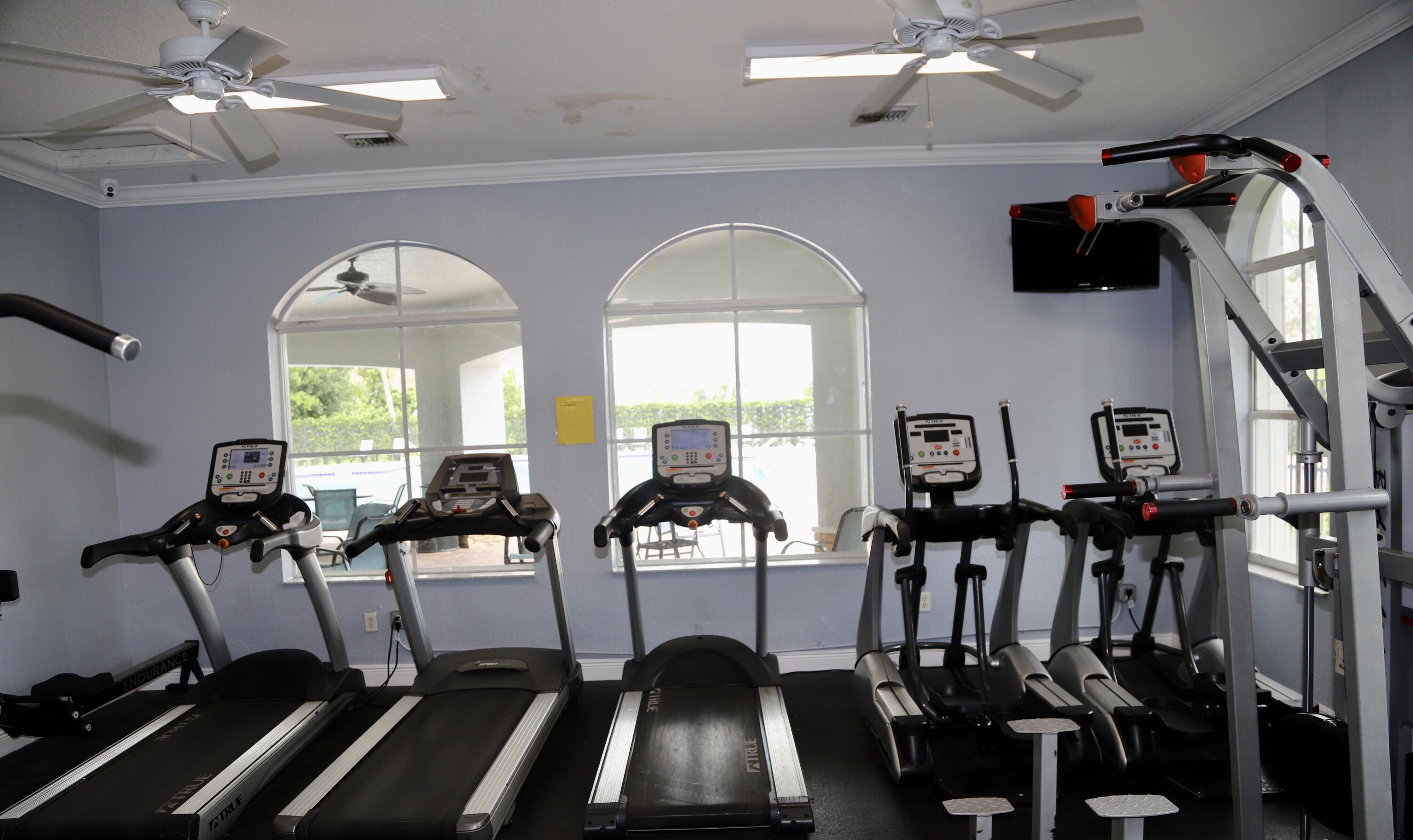 3145 Laurel Ridge Circle Riviera Beach, FL 33404 - Photo 52 of 53 IMG_9044