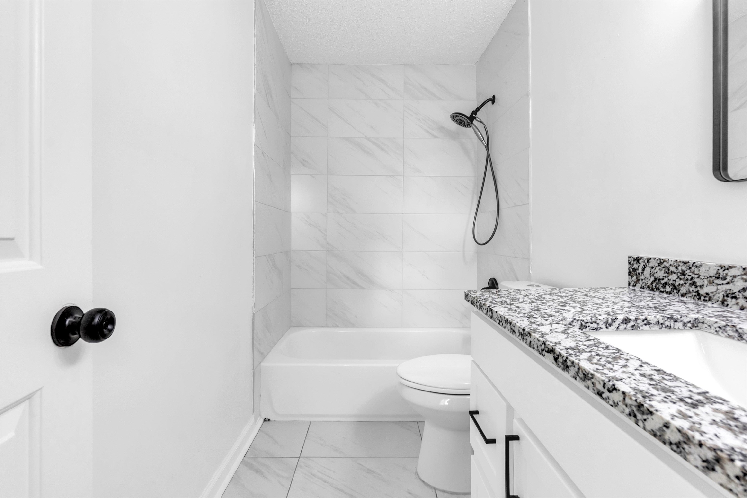 488 West Regis Place Memphis, TN 38018 - Photo 16 of 17 Full bathroom with vanity and tub / shower combination