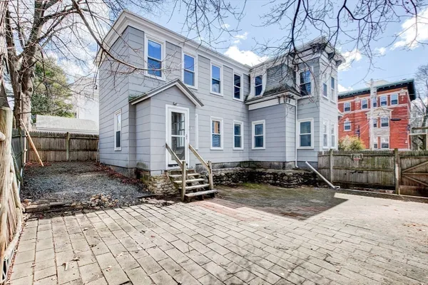 $428,000 | 40 Orange Street, Fitchburg, MA 01420