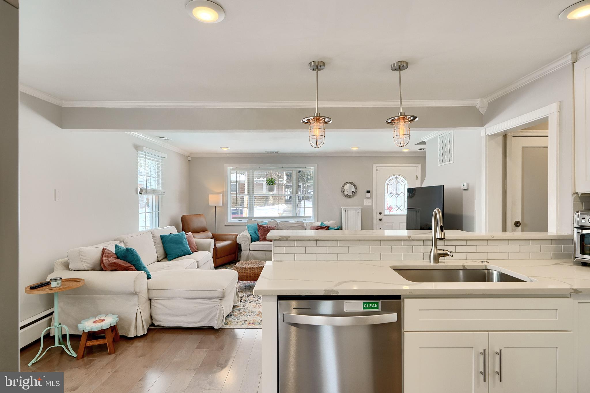 914 Olmstead Road Baltimore, MD 21208 - Photo 8 of 40