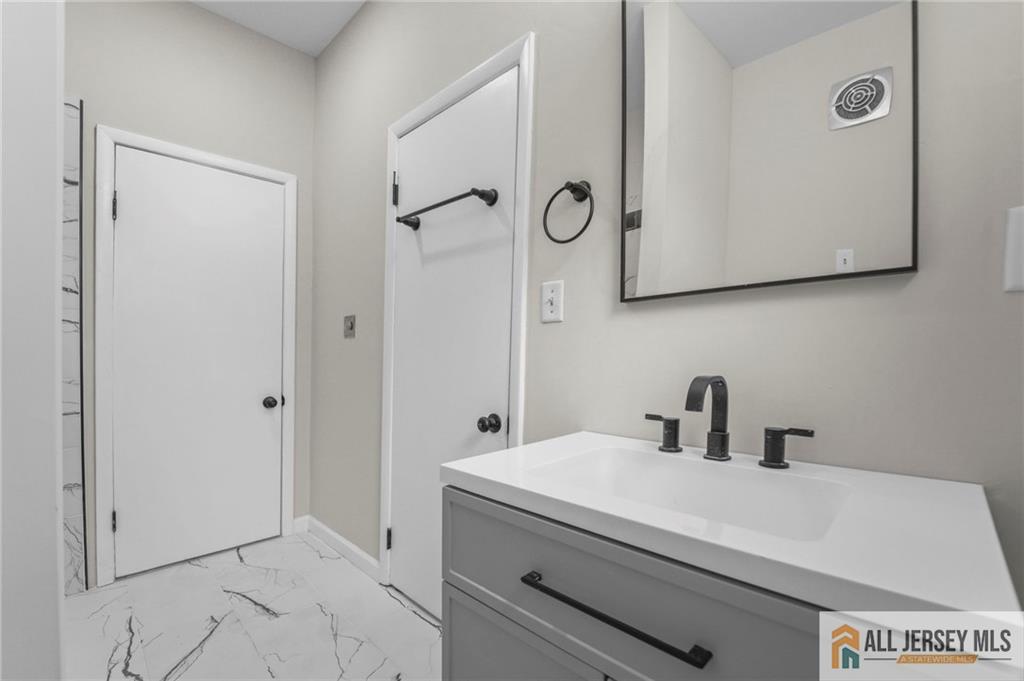 1843 Nottingham Way Hamilton, NJ 08619 - Photo 13 of 14