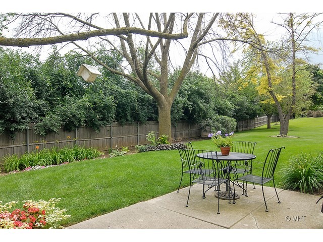 134 West Golf Road, Unit A Libertyville, IL 60048 - Photo 9 of 10