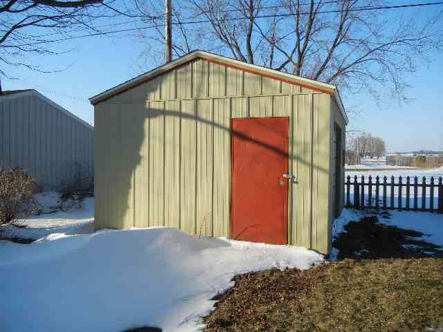 4787 Main Street Applegate, MI 48401 - Photo 7 of 18 31047168-6.JPG