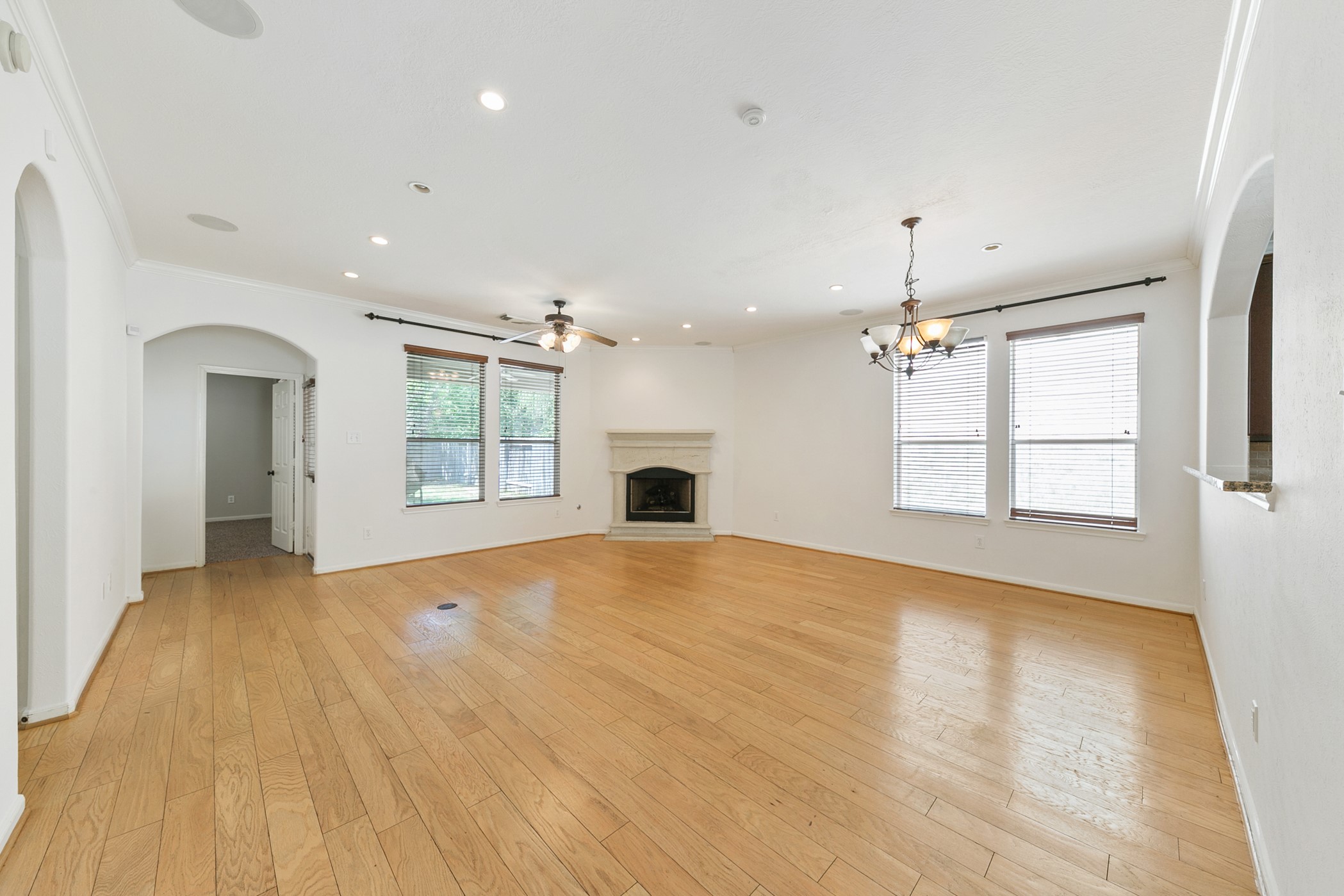 24527 Spring Harbor Drive Spring, TX 77373 - Photo 9 of 22