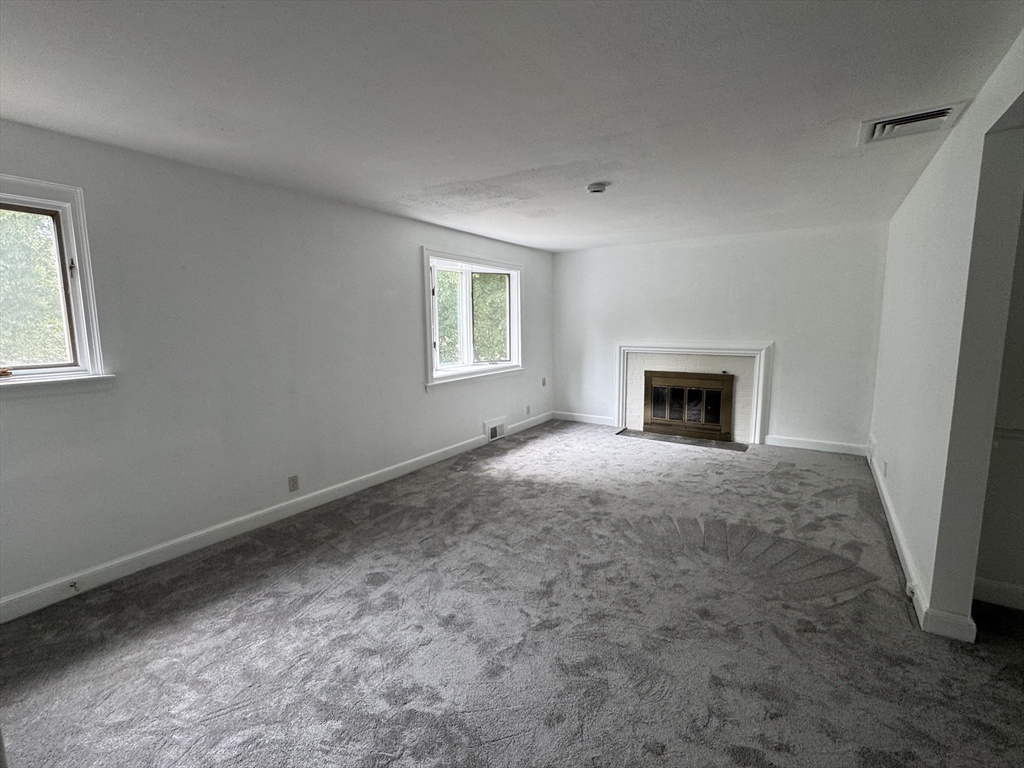 15-17 Belmont Road, Unit 2 Brookline, MA 02467 - Photo 11 of 14