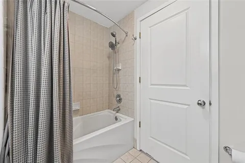 $250,000 | 3338 Peachtree Road Northeast, Unit 1105, Atlanta, GA 30326