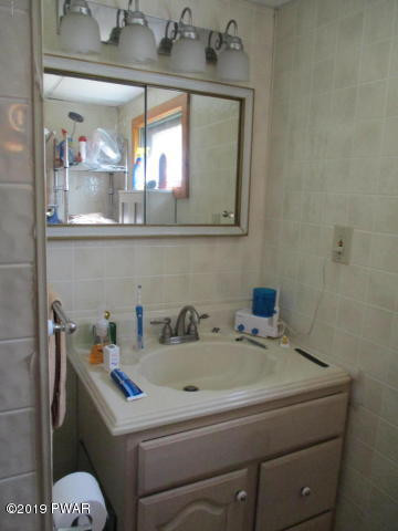 146 Spring Box Lane Lake Ariel, PA 18436 - Photo 38 of 44