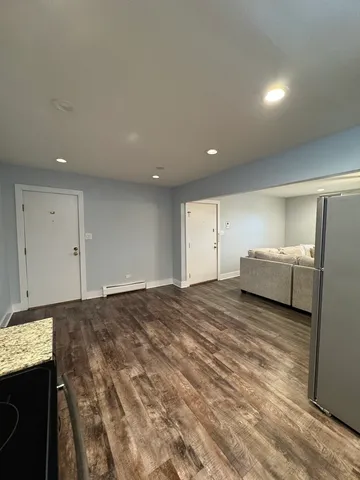 $1,850 | 1443 Homestead Road, Unit 2NW, La Grange Park, IL 60526