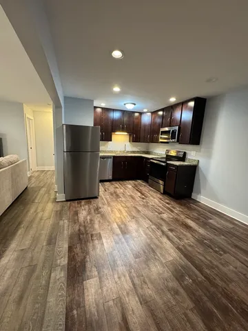 $1,850 | 1443 Homestead Road, Unit 2NW, La Grange Park, IL 60526