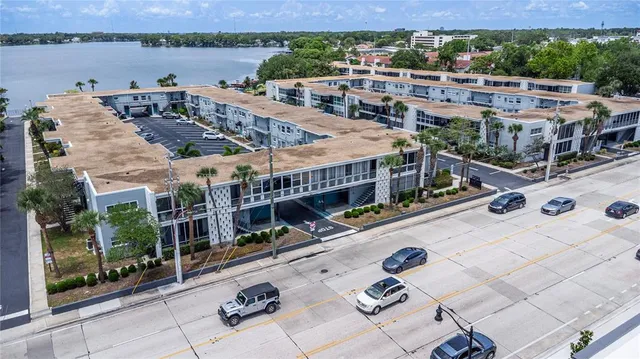 $229,000 | 151 North Orlando Avenue, Unit 204, Winter Park, FL 32789