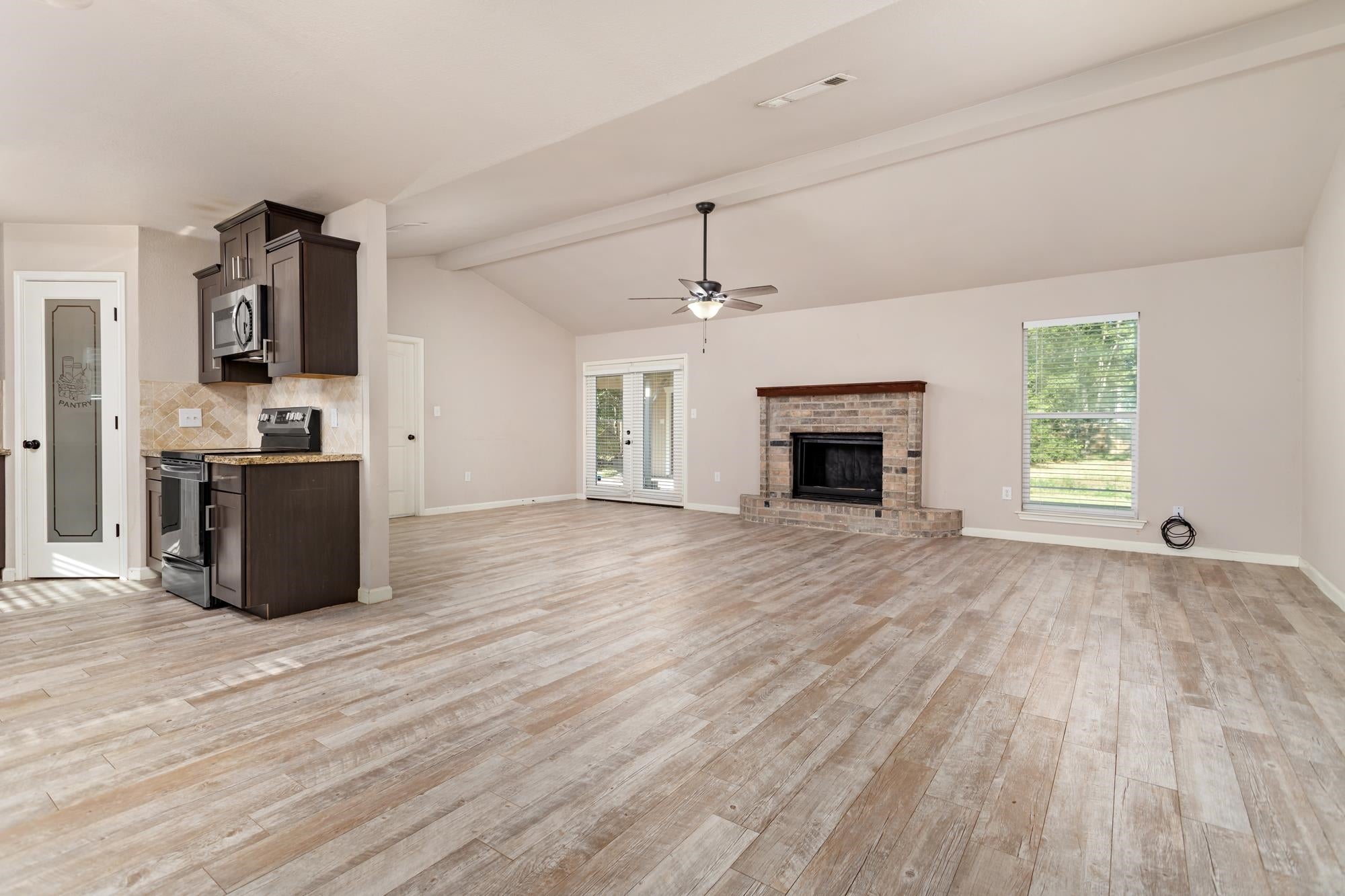 7950 Sweetgum Road Beaumont, TX 77713 - Photo 5 of 34 Gallery Image 5