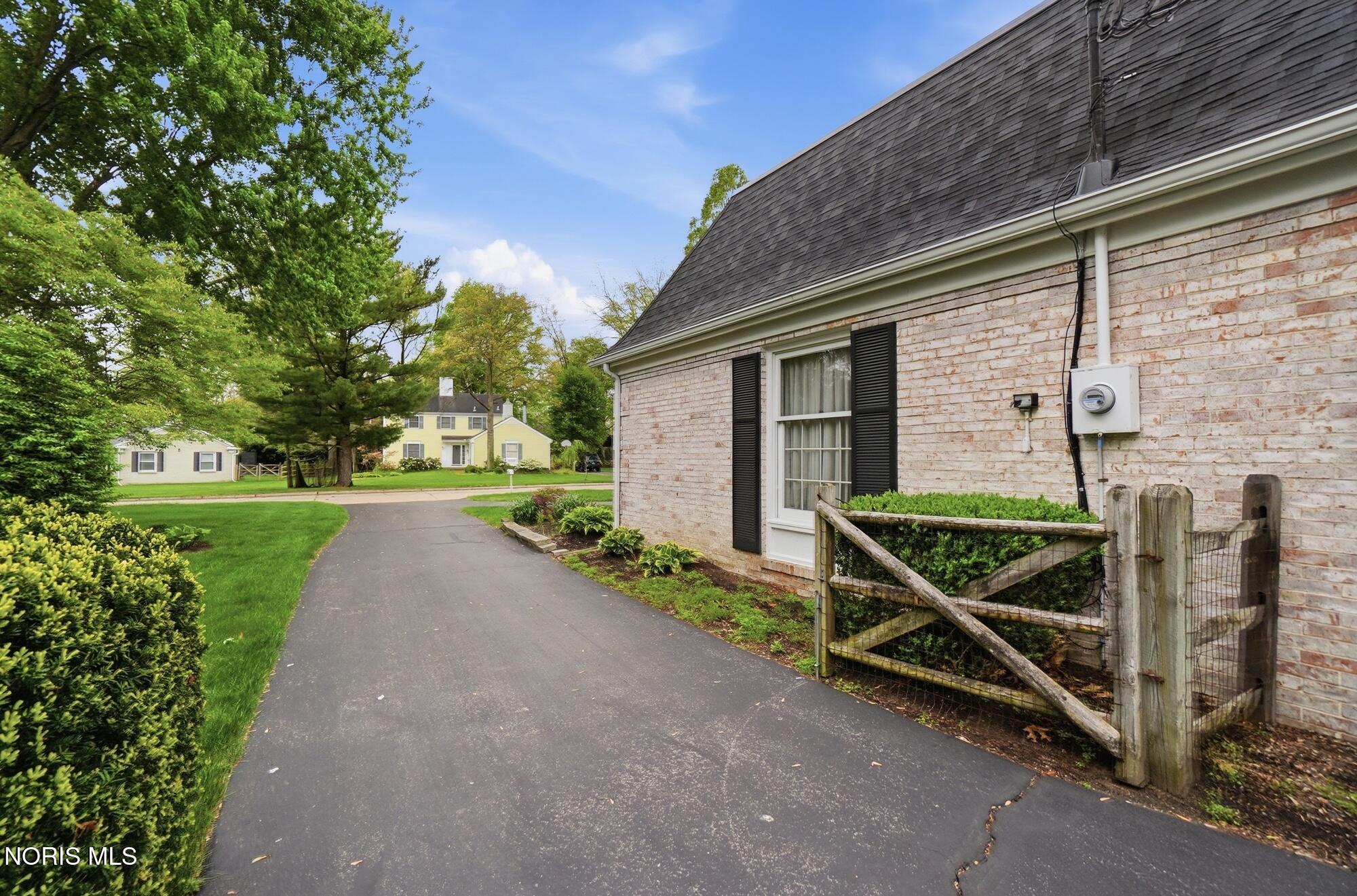 4952 Rudgate Boulevard Toledo, OH 43623 - Photo 82 of 82 081