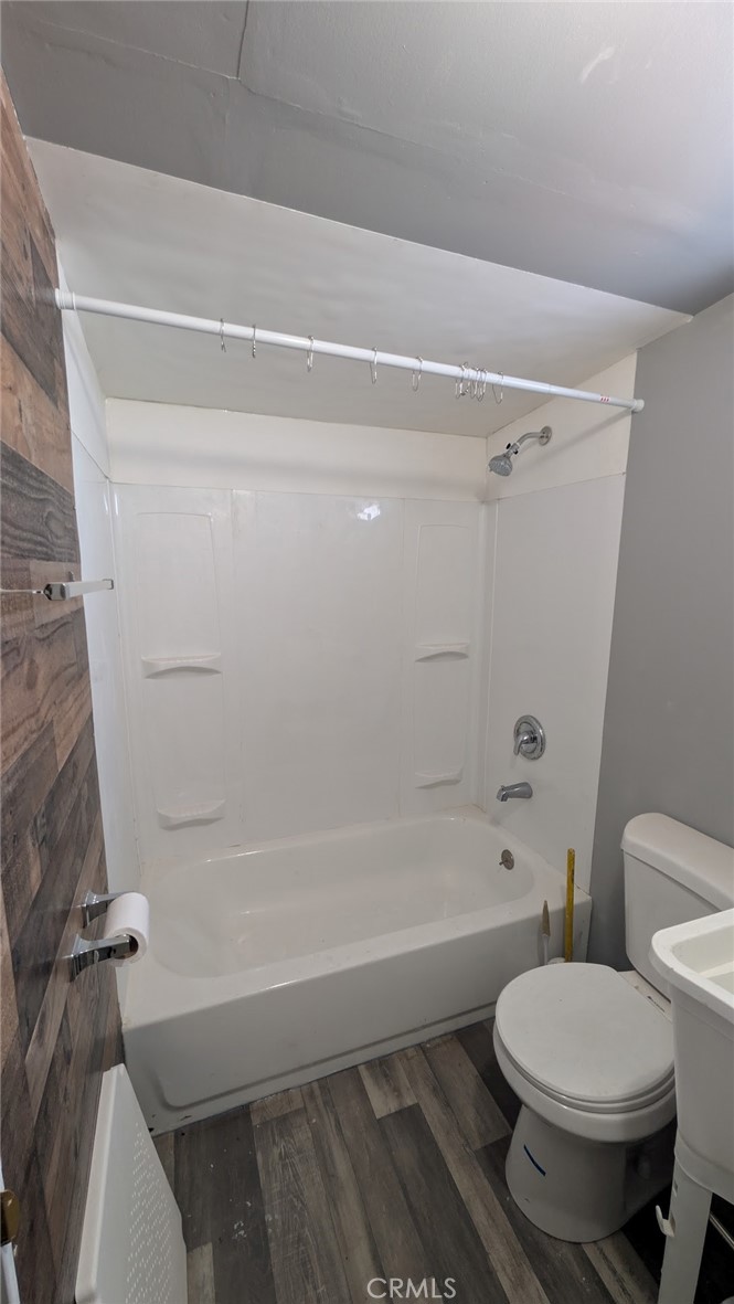 1560 Massachusetts Avenue, Unit 96 Riverside, CA 92507 - Photo 12 of 13 Gallery Image 12