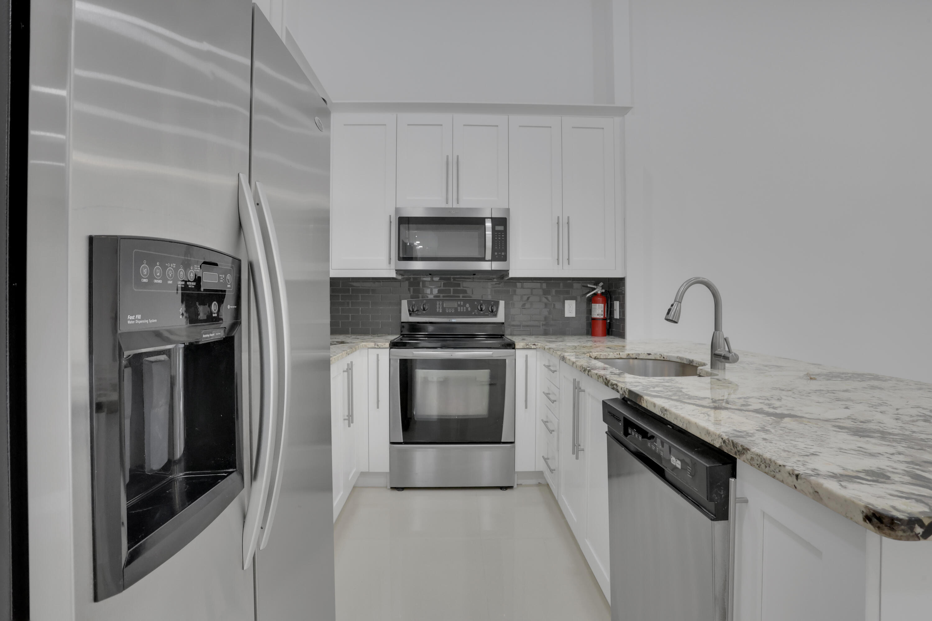 1344 Periwinkle Place Wellington, FL 33414 - Photo 11 of 30 21-print-0E2A7009