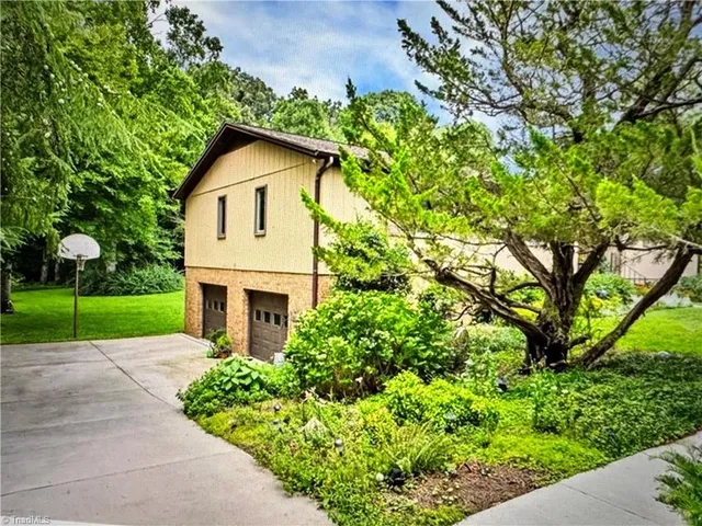 $3,500 | 904 Fairidge Drive, Jamestown, NC 27282