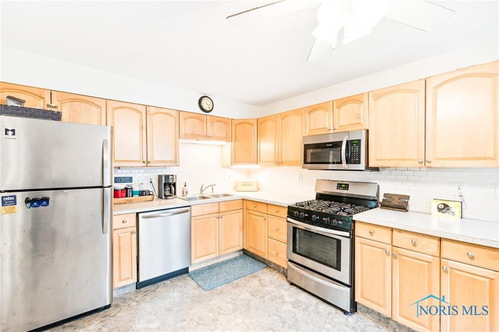 5541 Pawnee Road Toledo, OH 43613 - Photo 6 of 20 Gallery Image 6