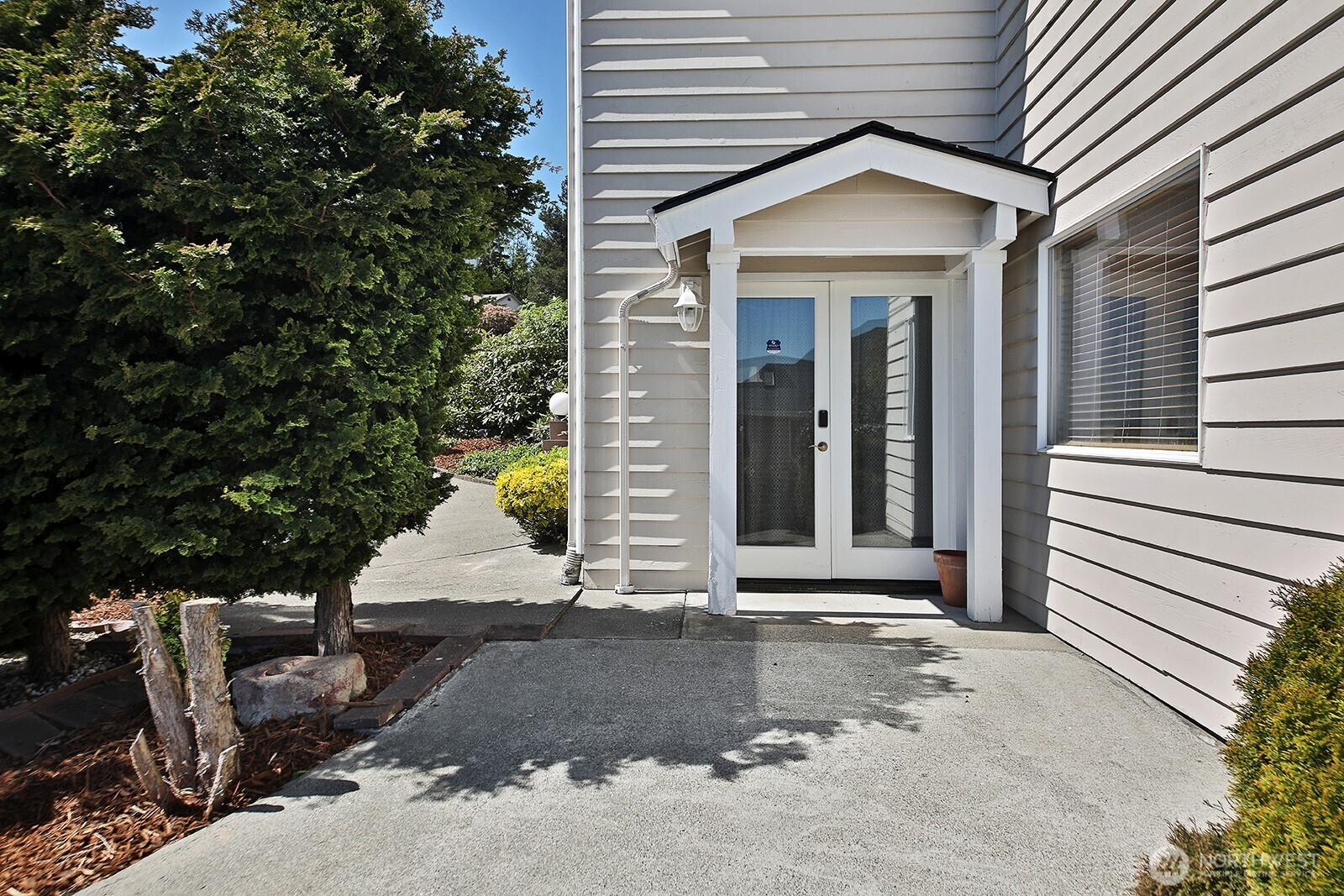 4617 Tanner View Drive Clinton, WA 98236 - Photo 24 of 32