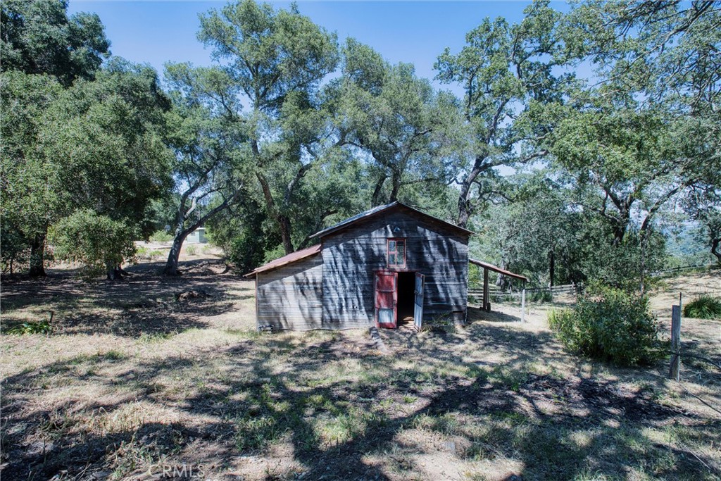 13615 Old Morro Road Atascadero, CA 93422 - Photo 4 of 28
