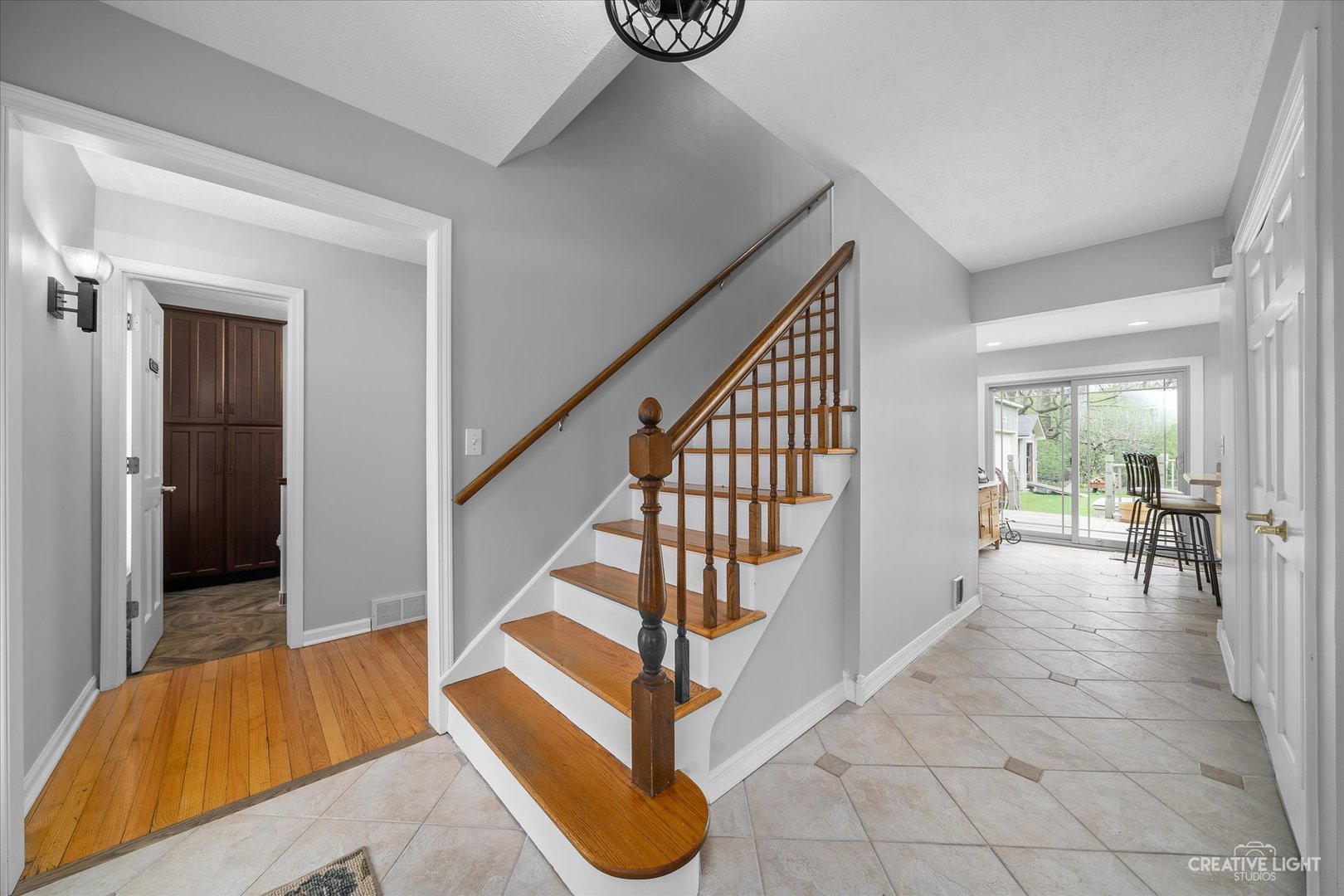 3741 Sterling Road Downers Grove, IL 60515 - Photo 3 of 39 Gallery Image 3