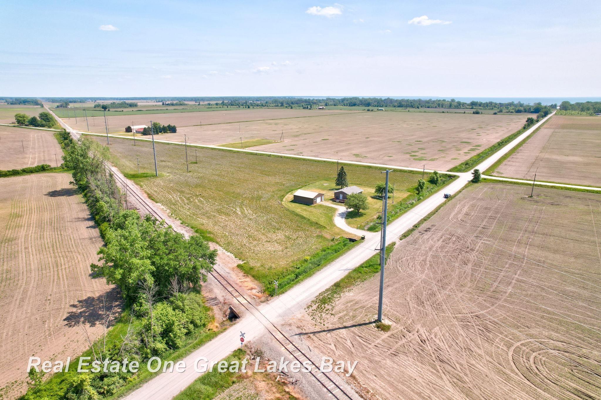 2532 Bordeau Road Standish, MI 48658 - Photo 41 of 50
