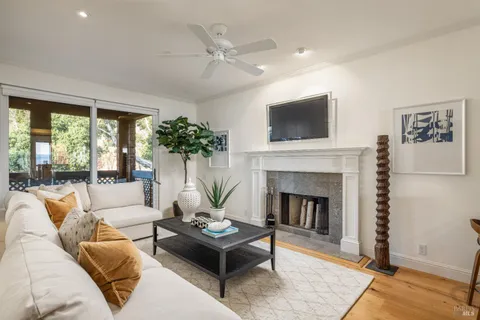 $3,177,000 | 403 Paradise Drive, Tiburon, CA 94920