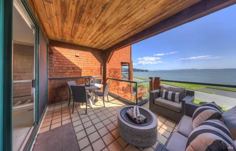 $3,177,000 | 403 Paradise Drive, Tiburon, CA 94920