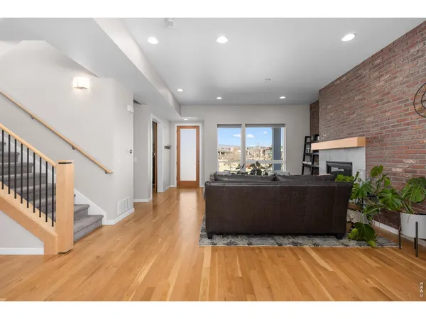 $989,000 | 5687 Cottontail Drive, Longmont, CO 80503