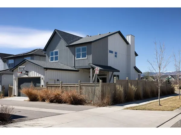 $989,000 | 5687 Cottontail Drive, Longmont, CO 80503