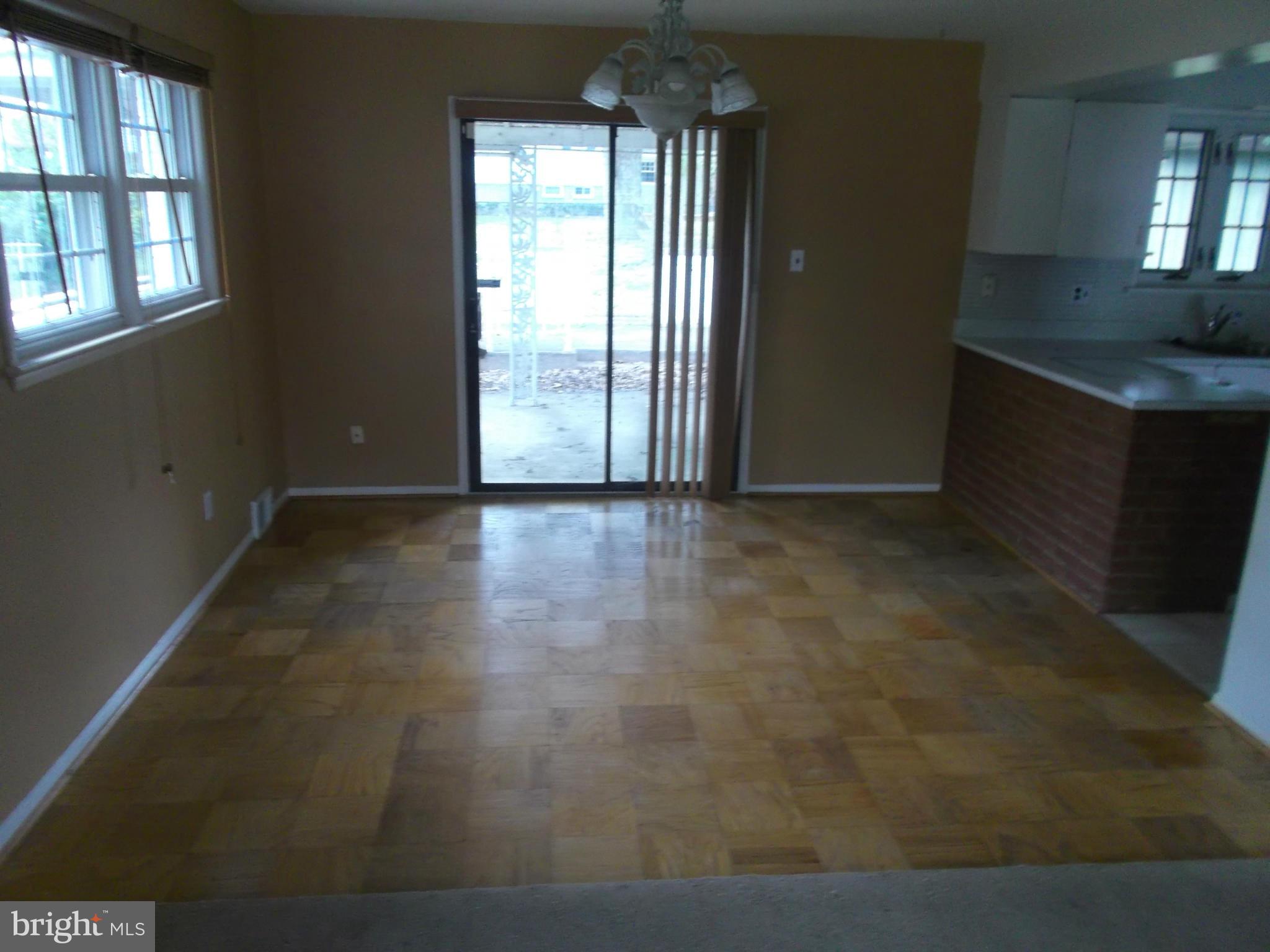 7422 Chatham Street Springfield, VA 22151 - Photo 18 of 30 an empty room with windows