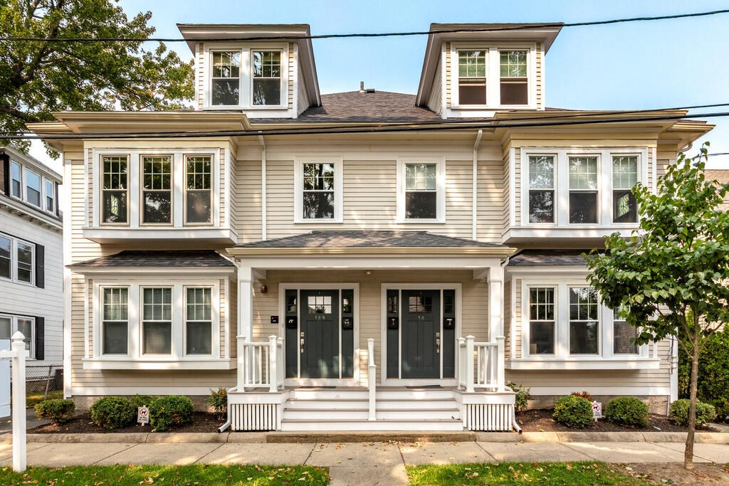 16.5 Holly Street, Unit 2L Salem, MA 01970 - Photo 1 of 20