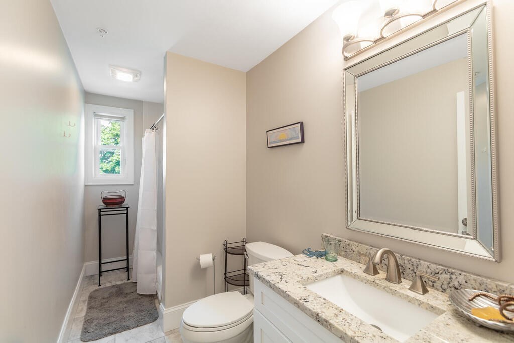 16.5 Holly Street, Unit 2L Salem, MA 01970 - Photo 11 of 20
