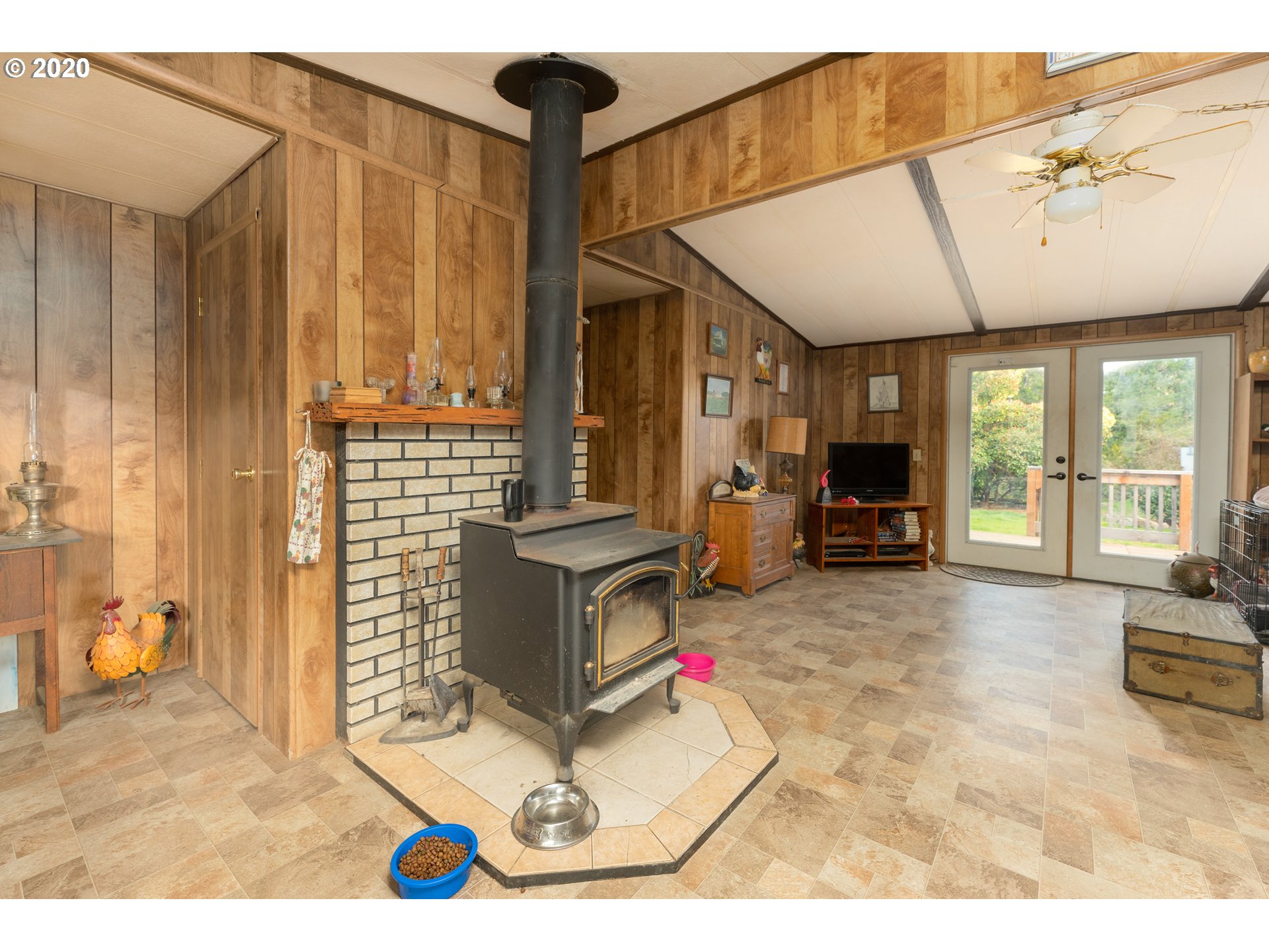 833 Kirkendahl Road Camas Valley, OR 97416 - Photo 6 of 24