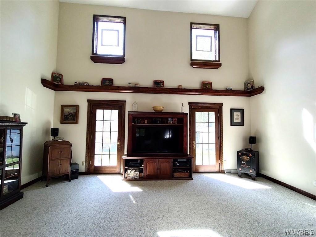 455 Roat Drive Evans, NY 14006 - Photo 6 of 48