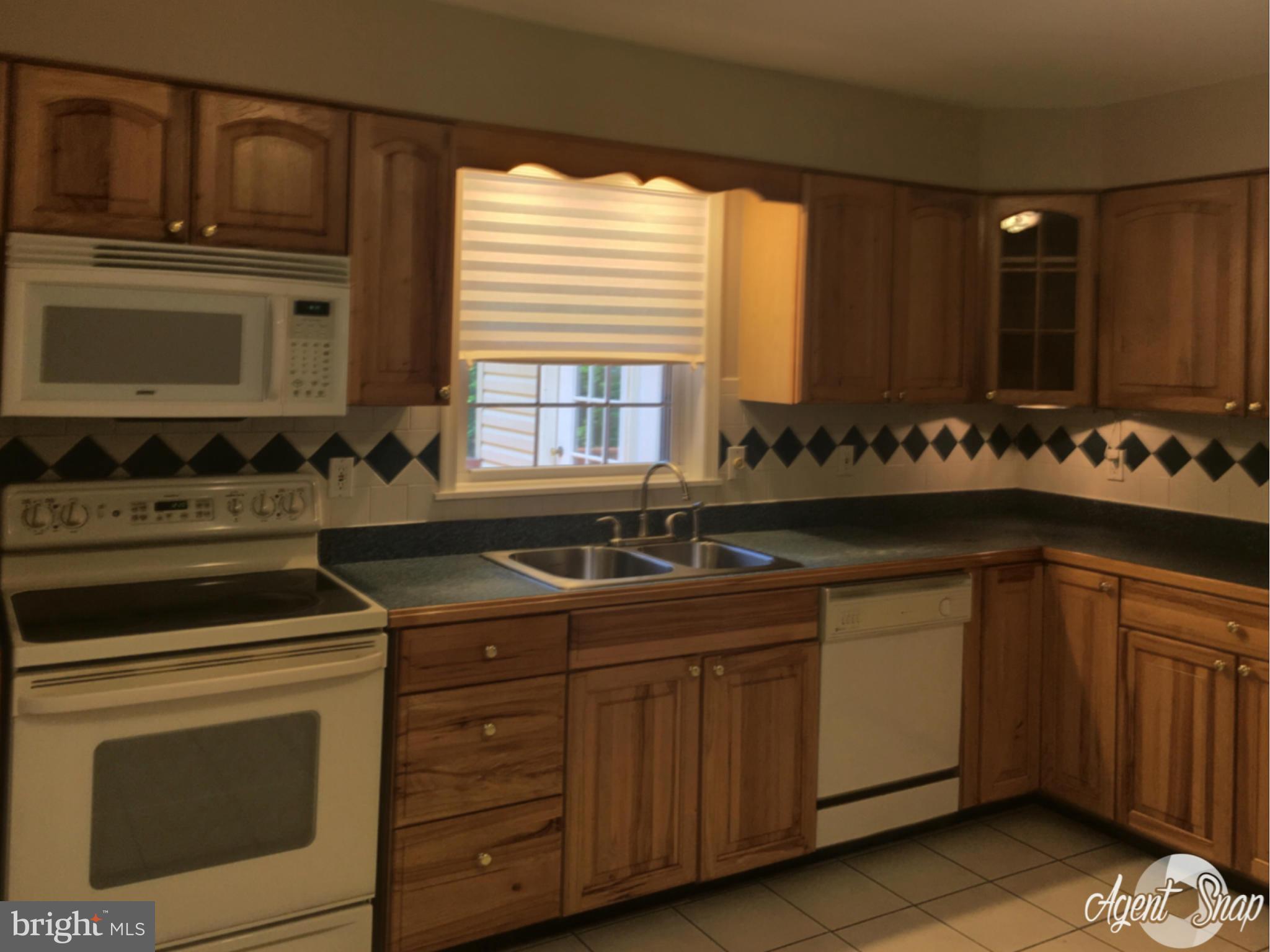 205 Heflin Road Stafford, VA 22556 - Photo 11 of 29 Kitchen
