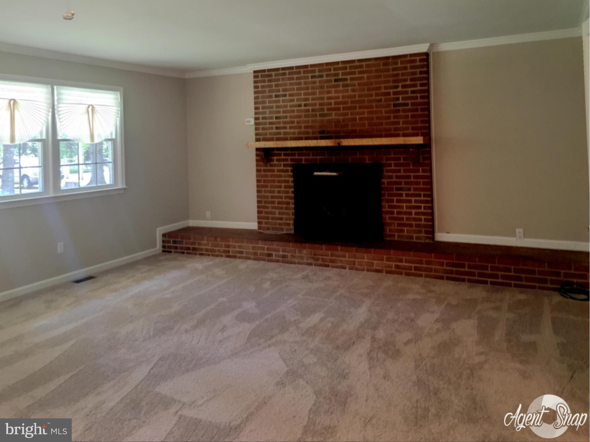205 Heflin Road Stafford, VA 22556 - Photo 17 of 29 Living Room