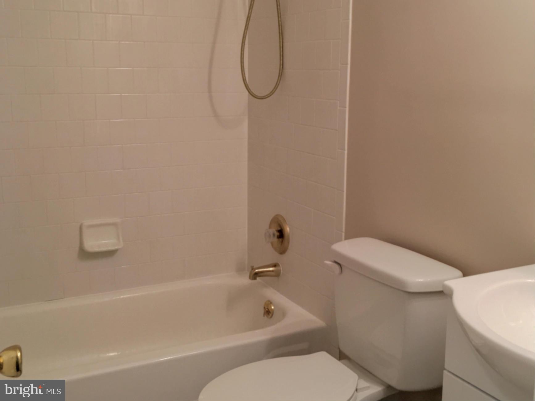 205 Heflin Road Stafford, VA 22556 - Photo 29 of 29 Full Bath in hallway