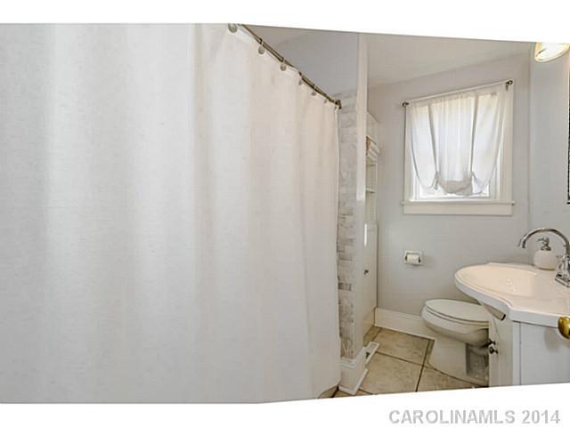 1534 Crystal Road Charlotte, NC 28205 - Photo 11 of 15 Gallery Image 11