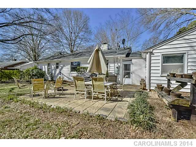 1534 Crystal Road Charlotte, NC 28205 - Photo 13 of 15 Gallery Image 13