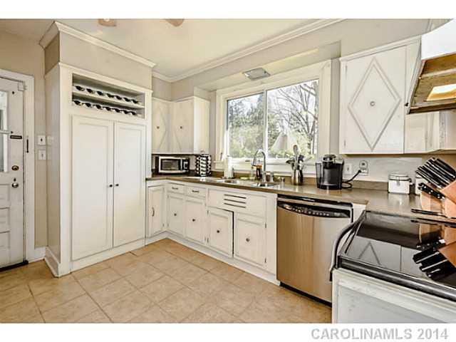 1534 Crystal Road Charlotte, NC 28205 - Photo 5 of 15 Gallery Image 5