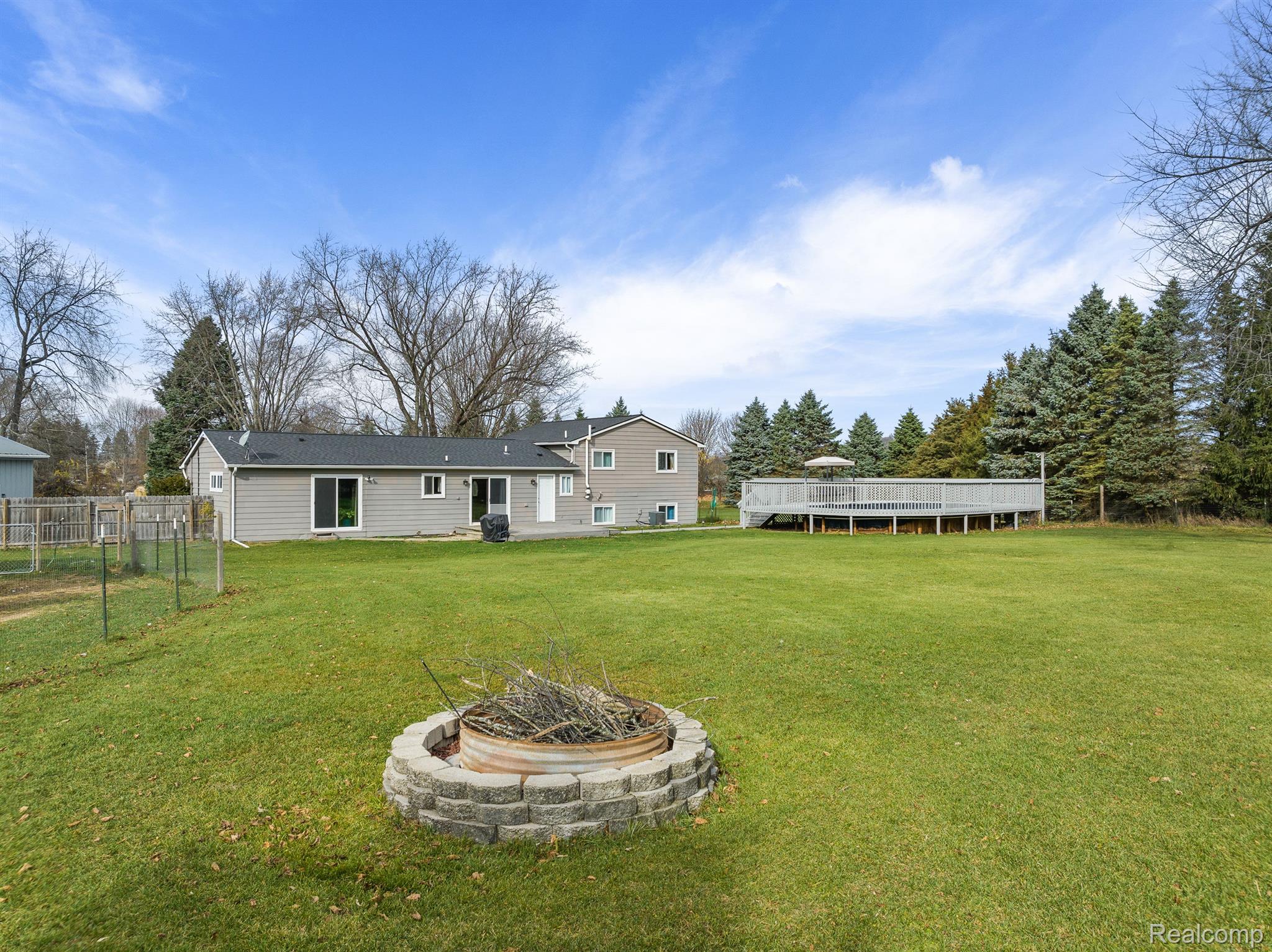 1065 Clyde Road Highland, MI 48357 - Photo 60 of 64 Firepit