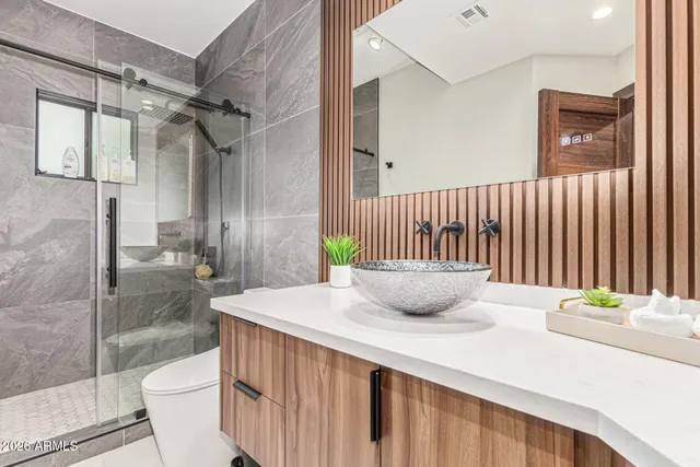 $4,500 | 1505 East Estrid Avenue, Phoenix, AZ 85022