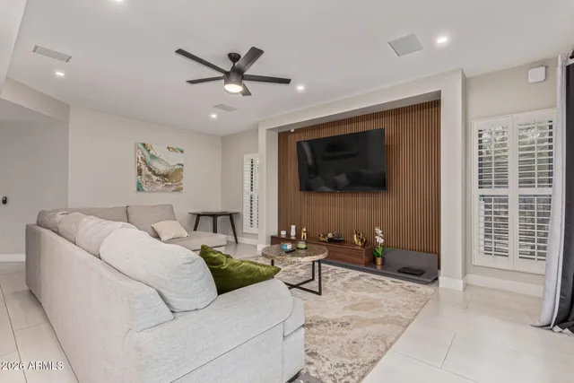 $4,500 | 1505 East Estrid Avenue, Phoenix, AZ 85022