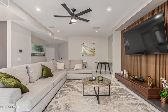 $4,500 | 1505 East Estrid Avenue, Phoenix, AZ 85022