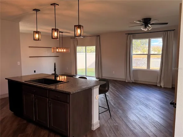 $2,800 | 7623 Tuscan Bay Circle, Wesley Chapel, FL 33545